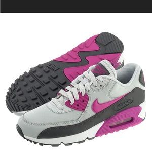 Nike Air Max 90 Essential